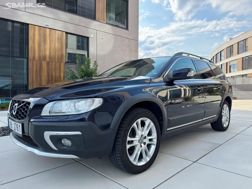 Volvo XC70 D5 SUMMUM 4x4 TAŽNÉ
